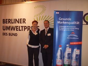 Anke Willharms, Projektleitern Berliner Baumzauber und den GF des BUND, Andreas Jarfe