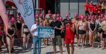 11. Prerower Ostseeschwimmen begeistert hunderte Teilnehmer und Zuschauer rund um die Seebrücke